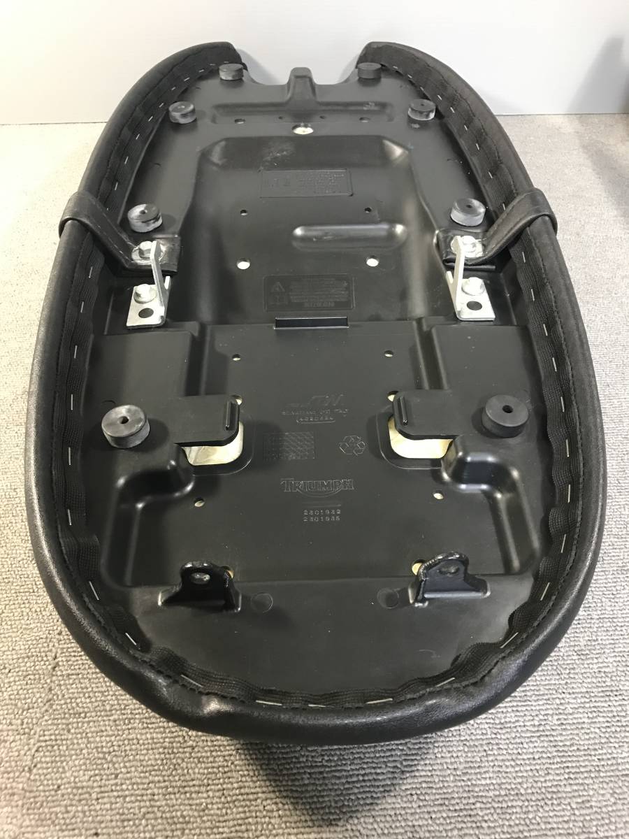 管理番号01392 TRIUMPH トライアンフ ボンネビル T100/T120 純正シート