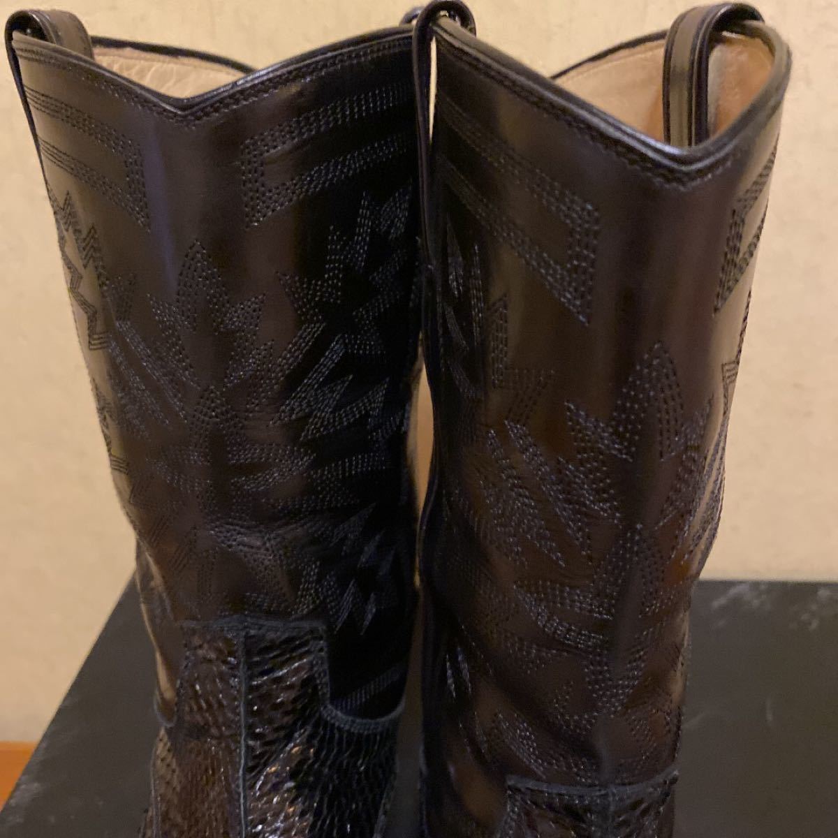 DOLCE & GABBANA PITONE VIT LUCIDO NERO | noonanwaste.com
