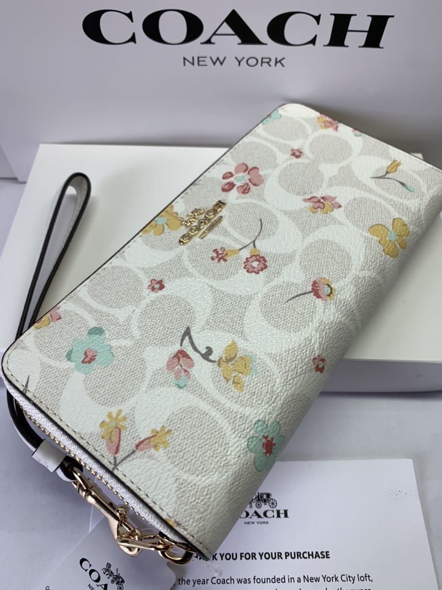 COACH‼️ ミスティカル フローラル プリント ロング ジップ 新品