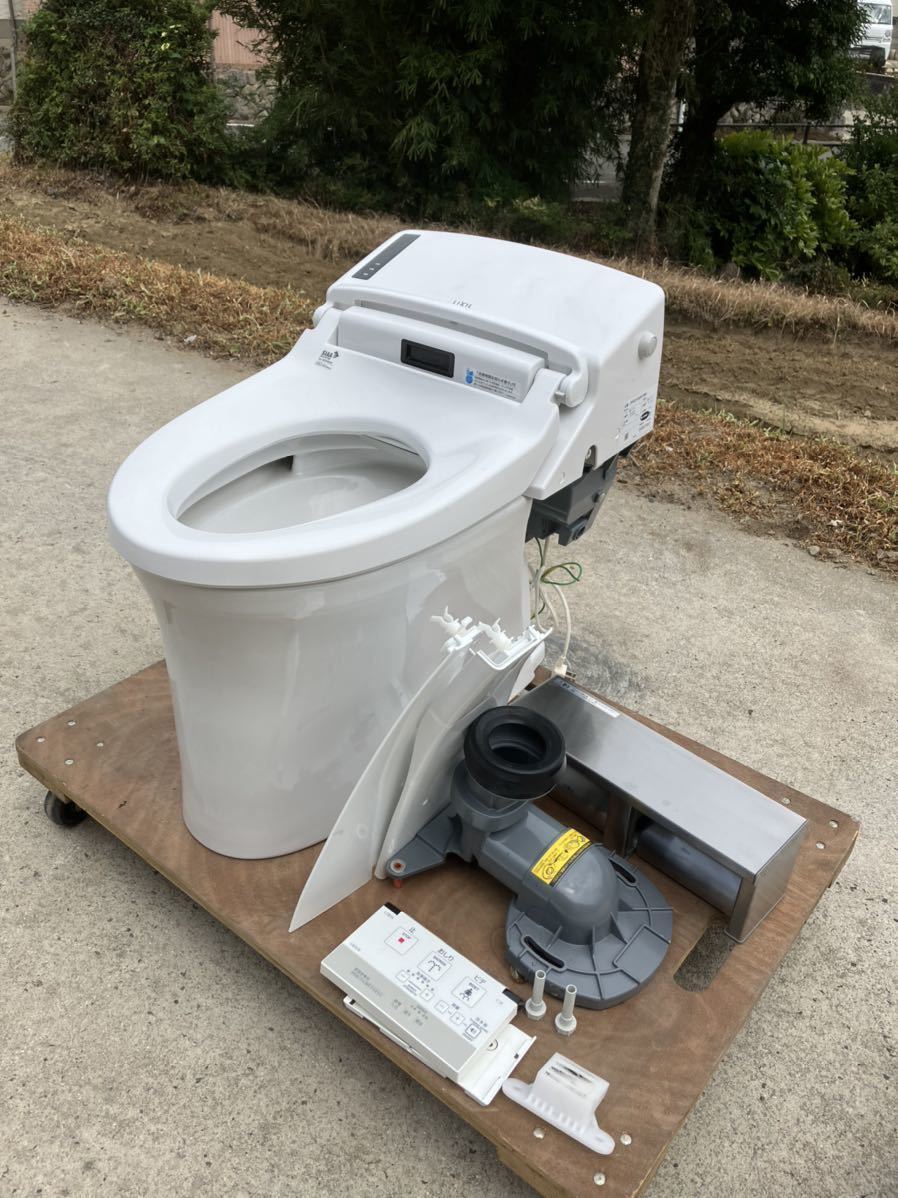 新品未使用 INAX LIXIL 一体型シャワートイレ用タンク 2020年製-