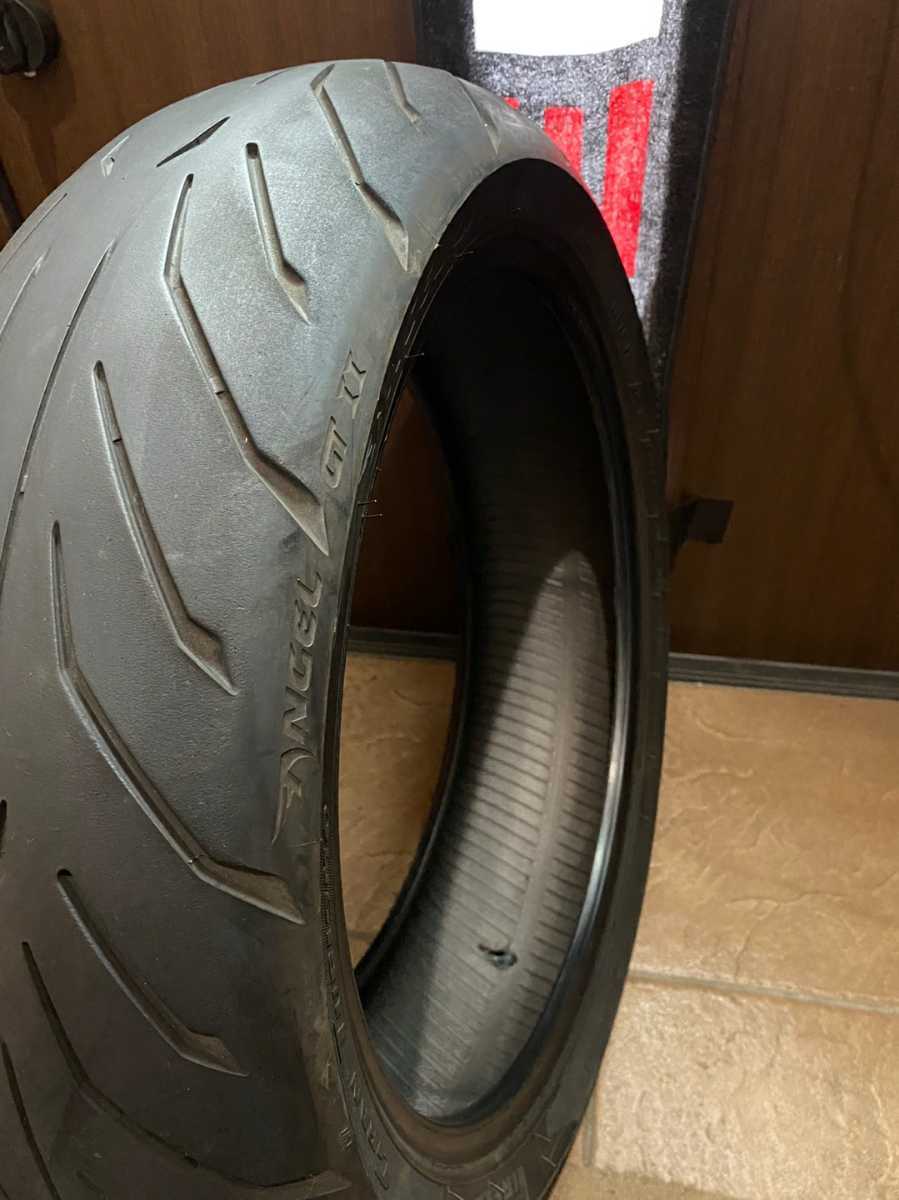 中古MCタイヤ 2019年製造 PIRELLI ANGEL GTⅡ 180/55ZR17 パンク修理痕あり ピレリ エンジェル 180 55 17 2819 A1970_画像4