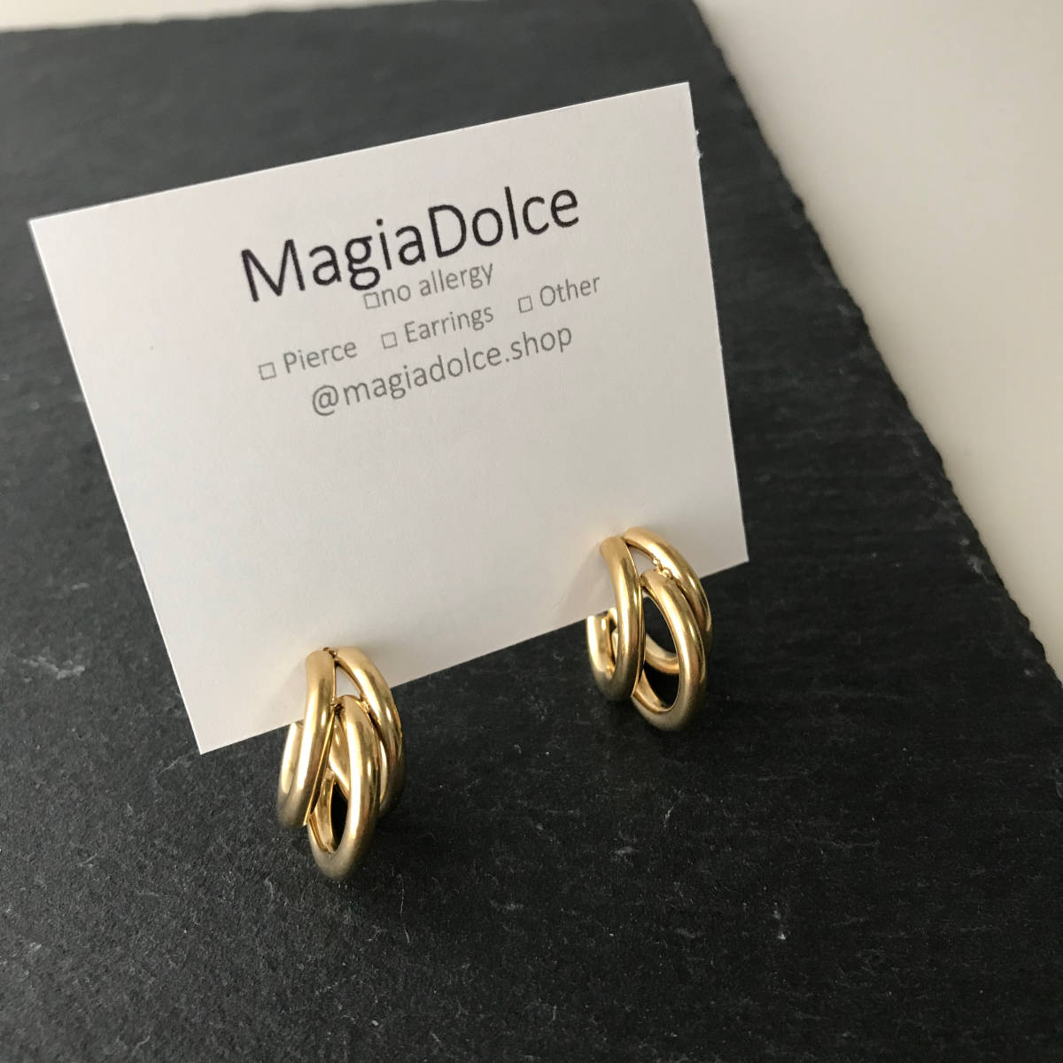  free shipping *MagiaDolce 5724* stainless steel earrings Gold earrings hoop earrings allergy correspondence earrings simple earrings lovely tei Lee earrings 