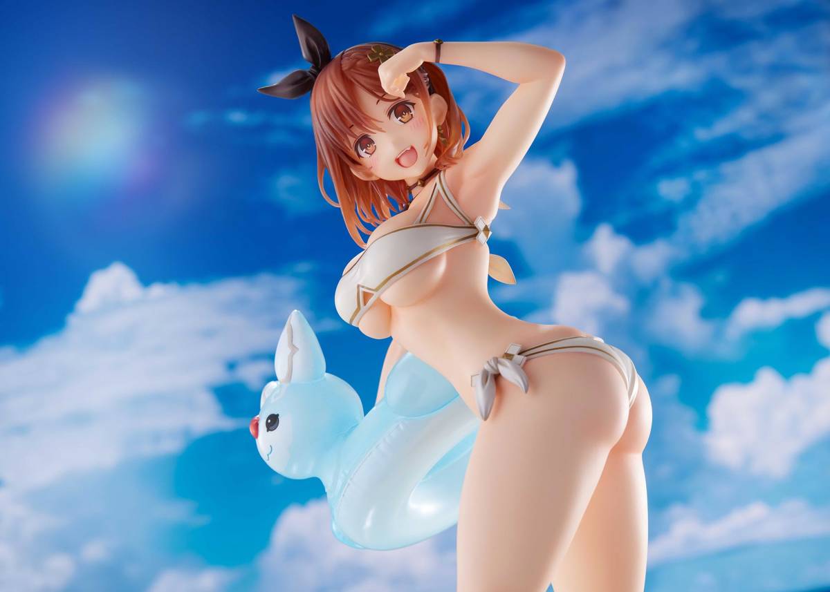 新品未開封】ライザのアトリエ2 失われた伝承と秘密の妖精 ライザ 白