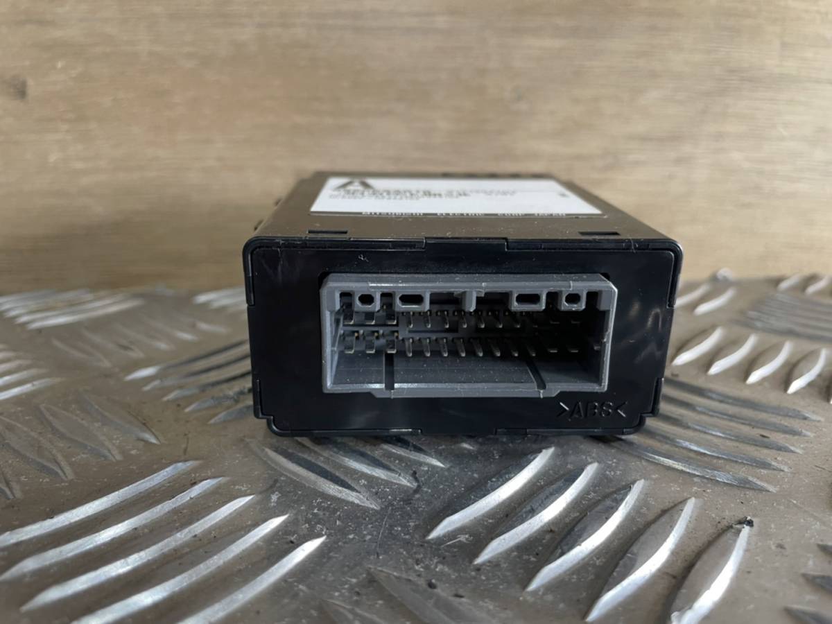 item_image_3