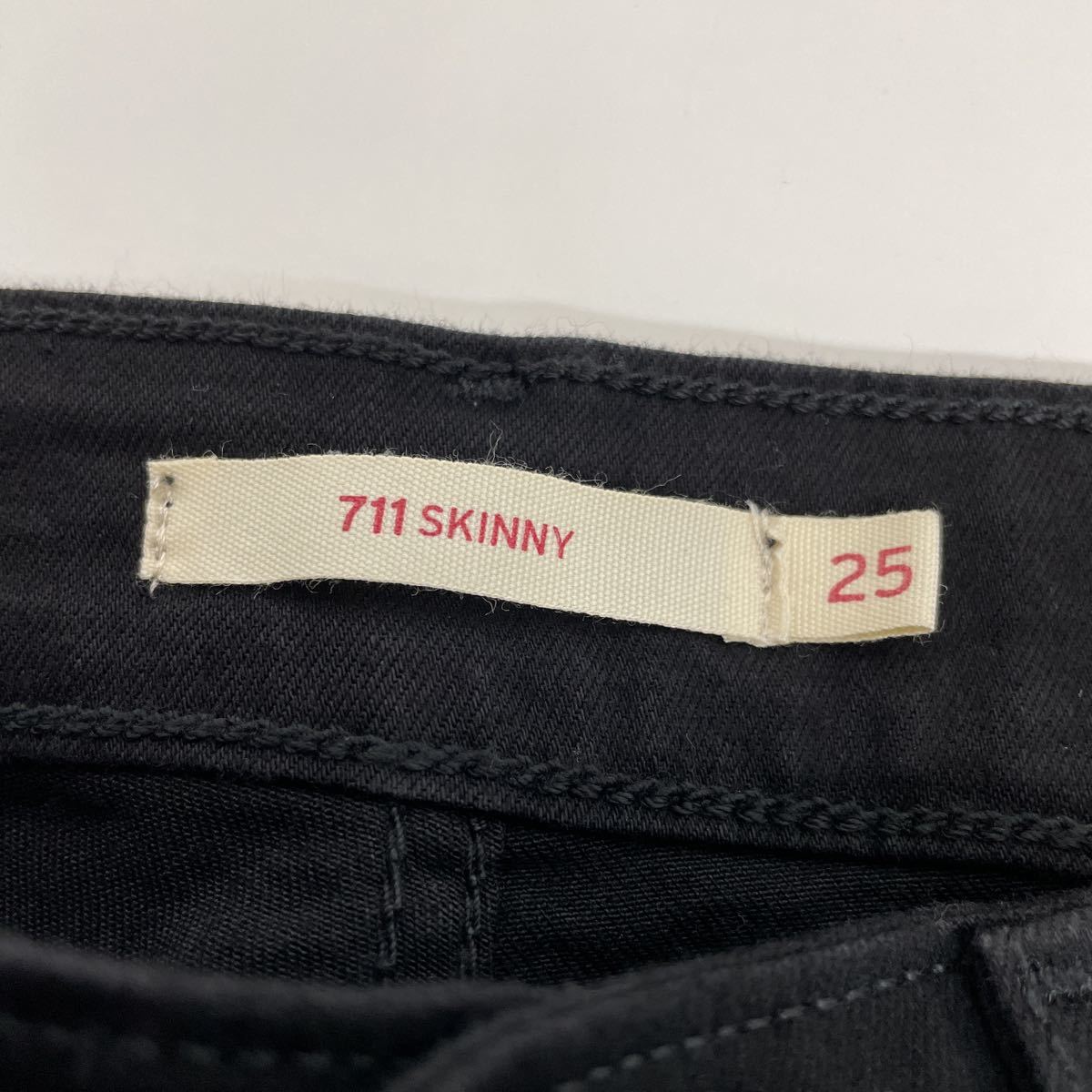 Levis リーバイス レディース 711 スキニーパンツ ブラック W25 L30