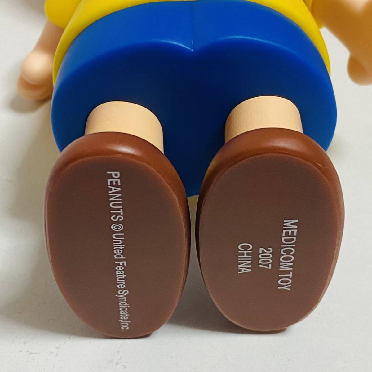 Yahoo!オークション - MEDICOM TOY メディコムトイ VCD Yahoo!オークション - MEDICOM TOY メディコムトイ VCD