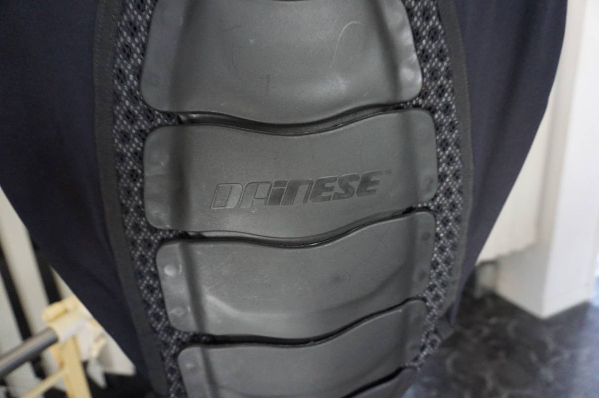 値下げ◆美品◆イタリア製◆ダイネーゼ(DAINESE)ボディプロテクター◆スキー・スノーボード◆サイズM_画像4