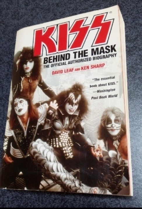 Kiss: Behind the Mask 　キッス　公認自伝