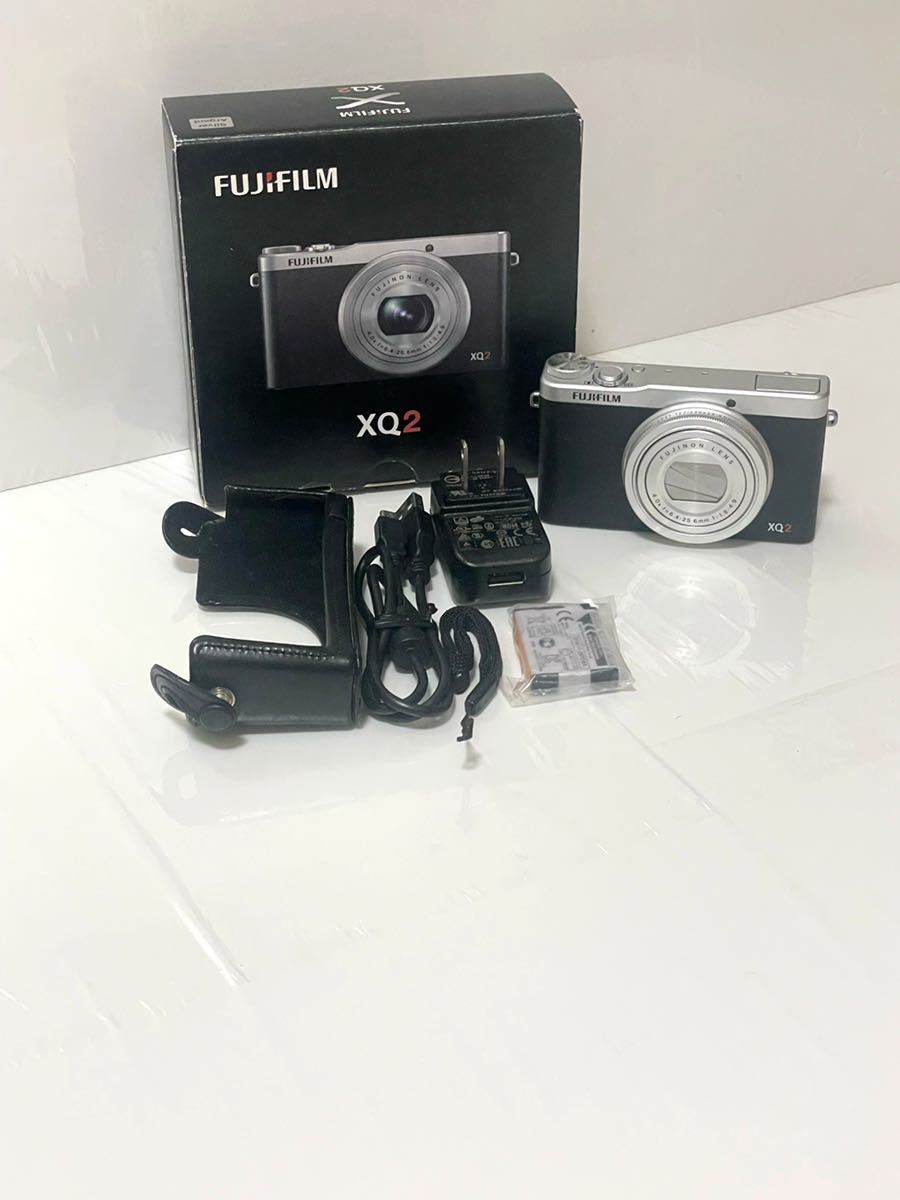 品数豊富！ B 【美品】FUJIFILM XQ2 プレミアムコンパクトデジタル