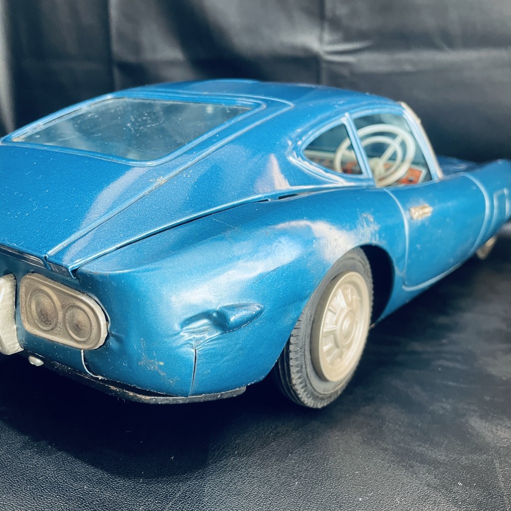 Yahoo!オークション - 野村トーイ T.N トヨタ2000GT ブリキ Yahoo!オークション - 野村トーイ T.N トヨタ2000GT ブリキ