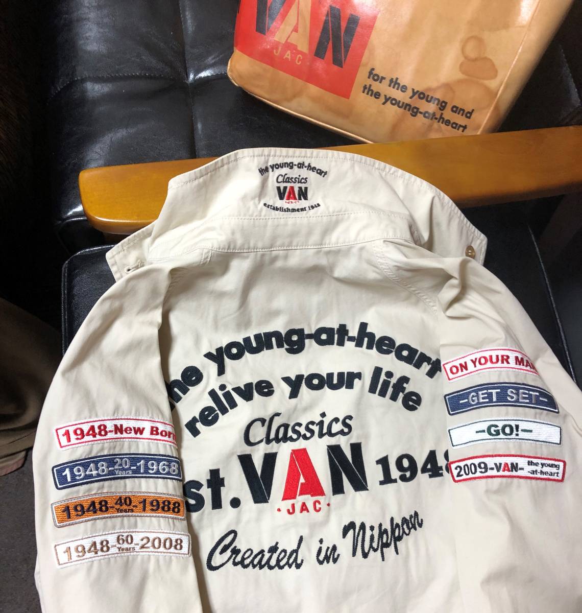 超希少 VAN JACヴァンヂャケット スイングトップ バックアーチロゴ刺繍 カスタムワッペン VAN JACKET INC. 超希少 VAN JACヴァンヂャケット スイングトップ バックアーチロゴ刺繍 カスタムワッペン VAN JACKET INC.