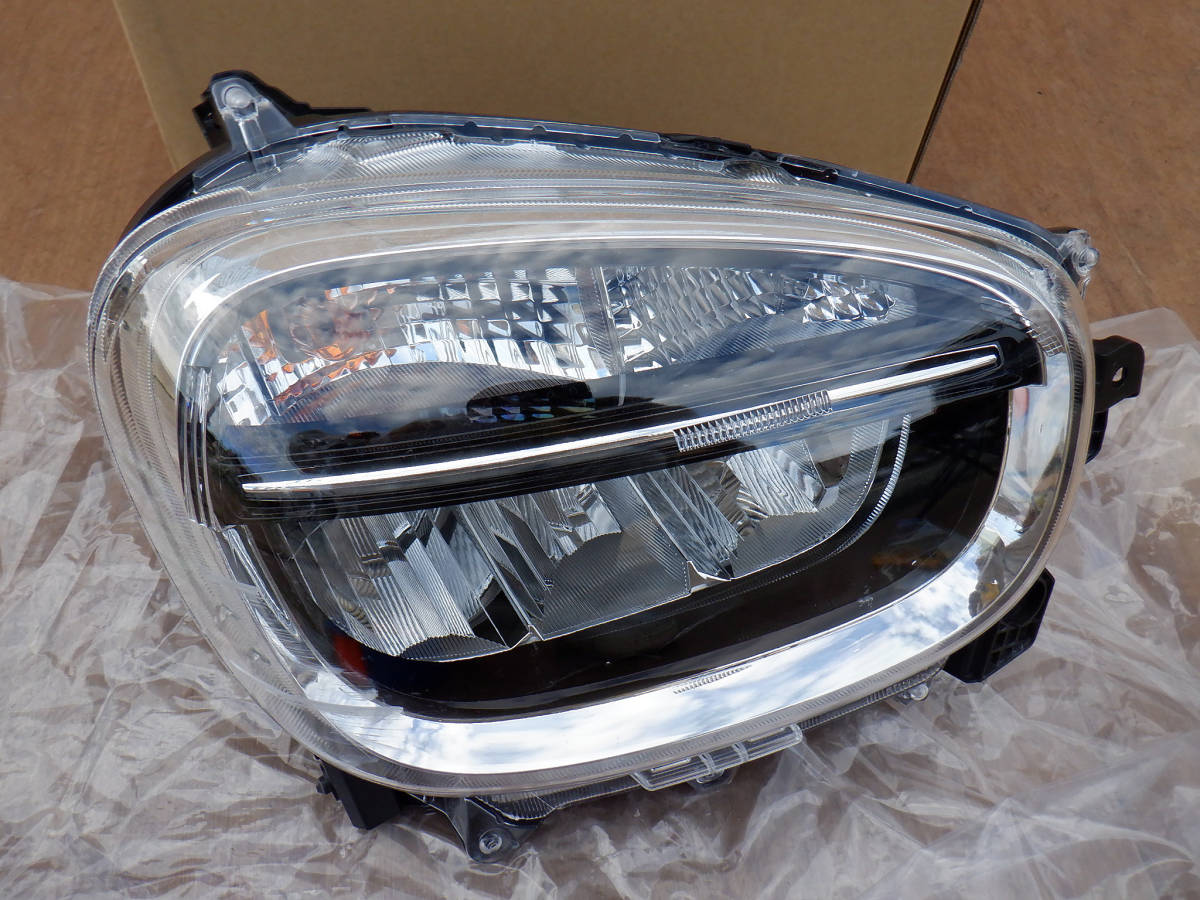 省スペース 洗える おしゃれ 新型 アルト HA37S HA97S 純正 右 LED