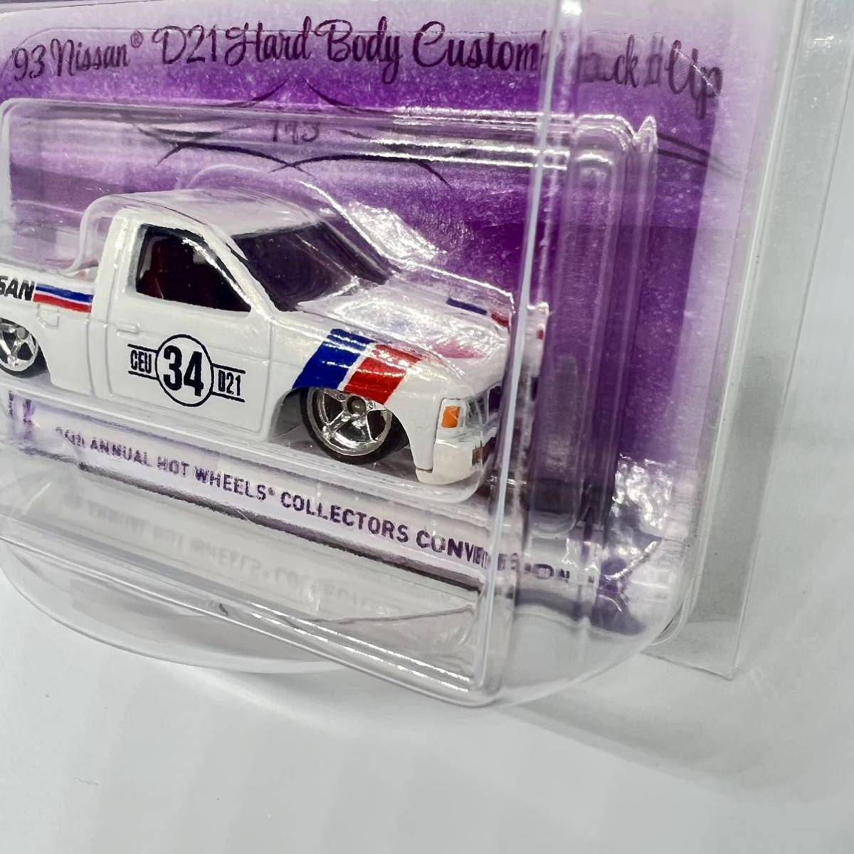 Hot Wheels 2020 '93 Nissan D21 Hardbody Custom PickUp 34th Collectors Convention ホットウィール_画像2