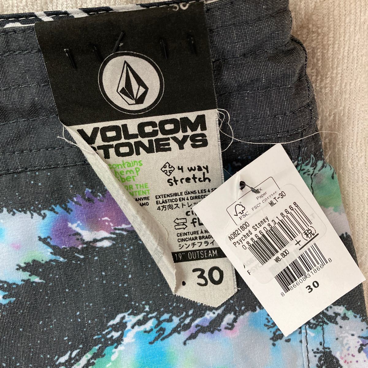 VOLCOM ボルコム　メンズ　水着　男性用　スイムパンツ　新品未使用タグ付き　30