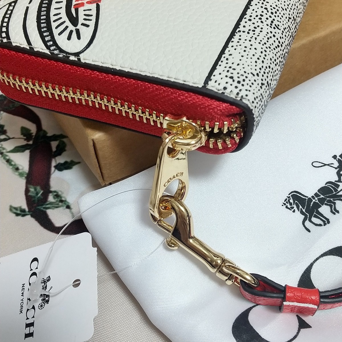 メーカー公式ショップ Coachコーチ長財布レディースのdisneyミッキー