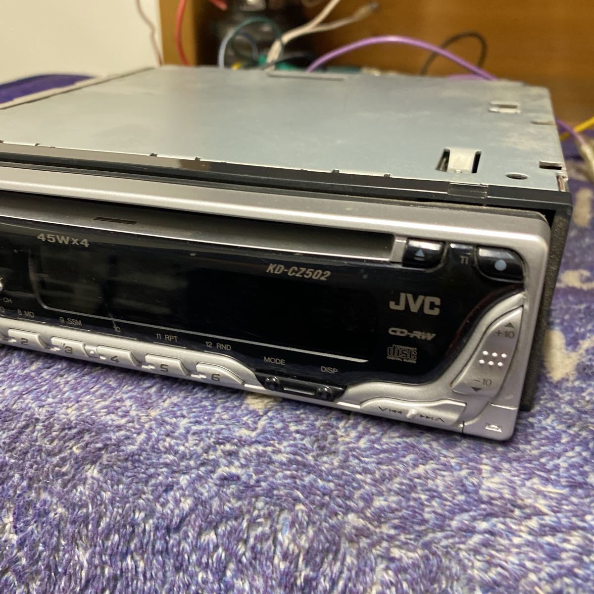 JVC CD плеер KD-CZ502