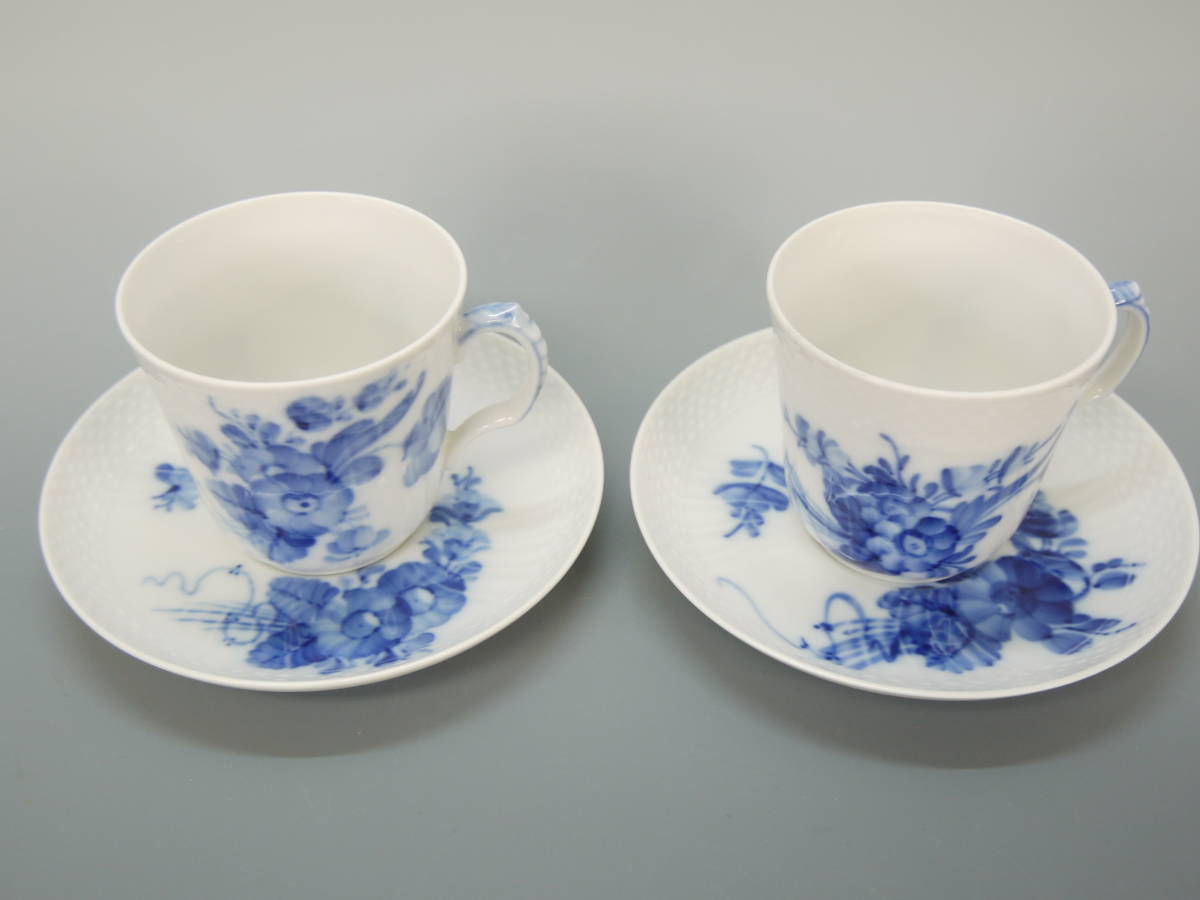 お待たせ! 823 美品 ROYAL COPENHAGEN DENMARK ブルー フラワー カップ