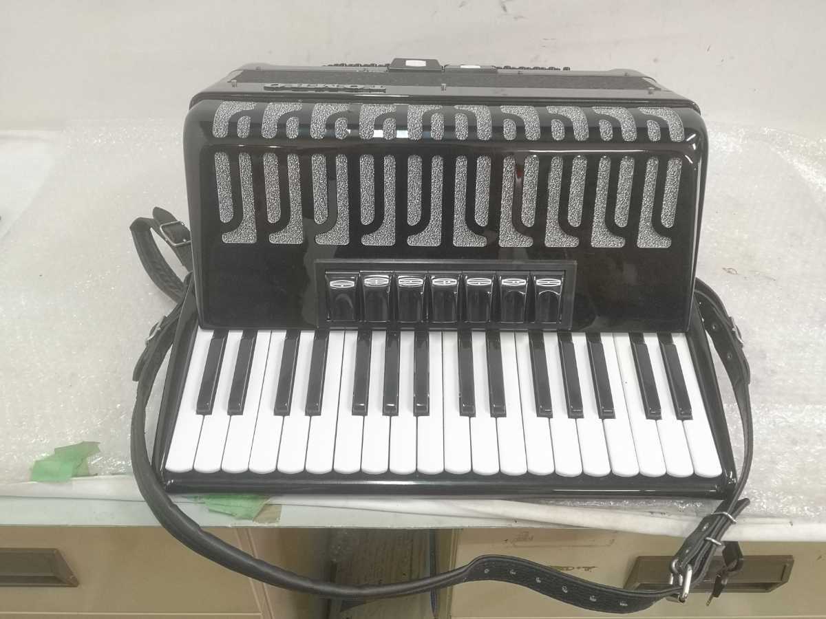 TOMBO J80 accordion used 004