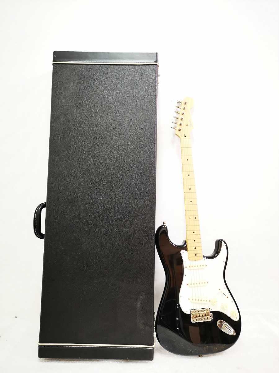 Fender STRATOCASTER номер образца неизвестен электрогитара с футляром Junk 044