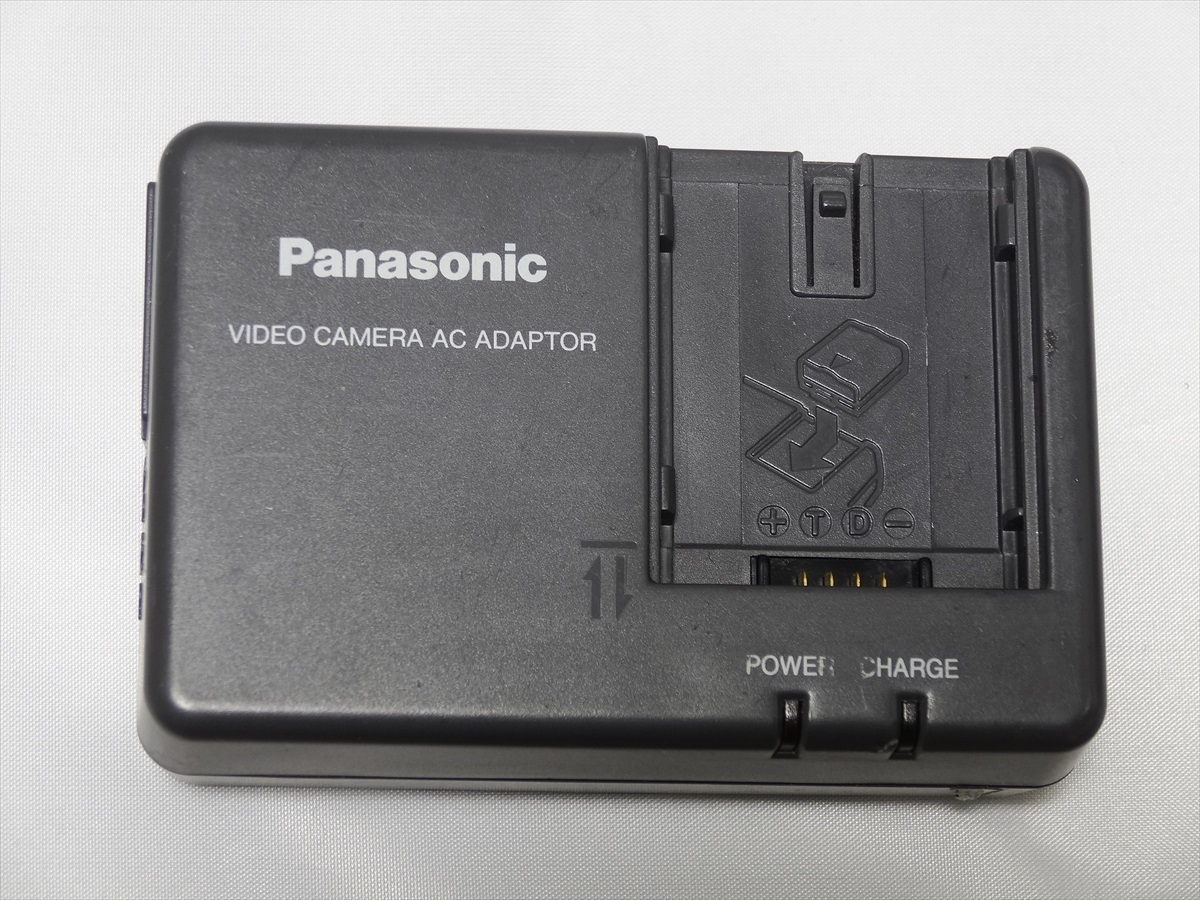 Panasonic VSK0629 original battery charger Panasonic VW-VBD070 VW-VBD120 VW-VBD140 VW-VBD210 for postage 300 jpy 35402