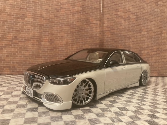 1/18 希少 メルセデスベンツ S680 マイバッハ MAYBACH フルエアロ