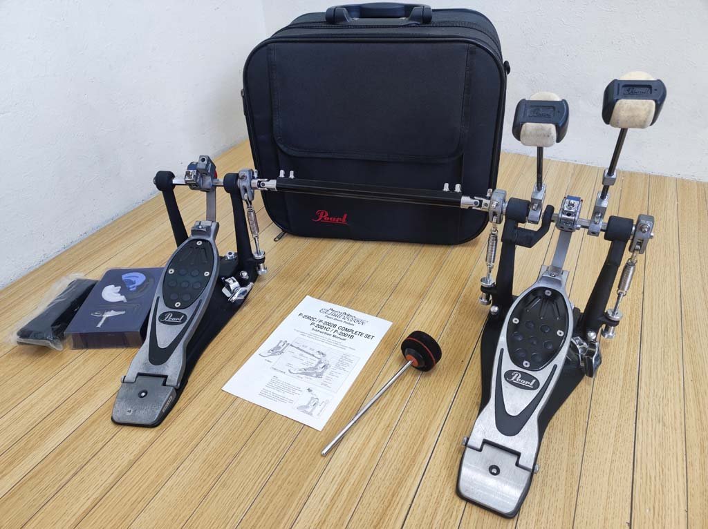 Pearl ツインペダル P-201TW ケース付き 特注製作 Pearl ツインペダル P-201TW ケース付き 打楽器