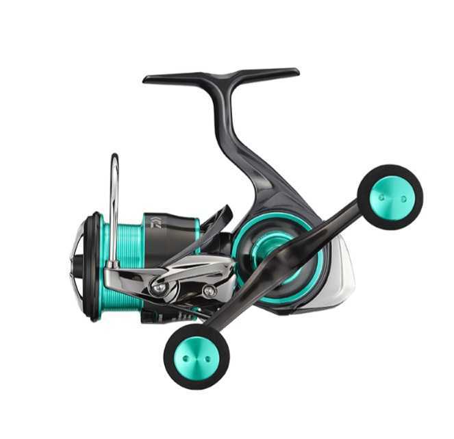 新品・未使用】DAIWA エメラルダス AIR LT 2500‐DH ¥53,200- エギング