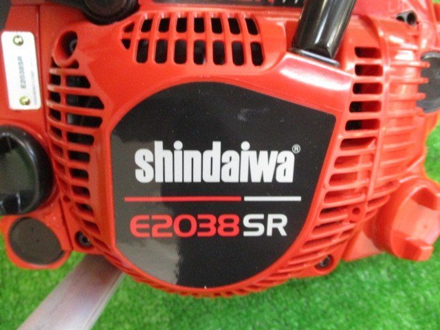 新ダイワエンジンチェーンソーE2038SR エンジン 開封のみ 展示品 38.4 2サイクル キズあり 未使用品_画像3