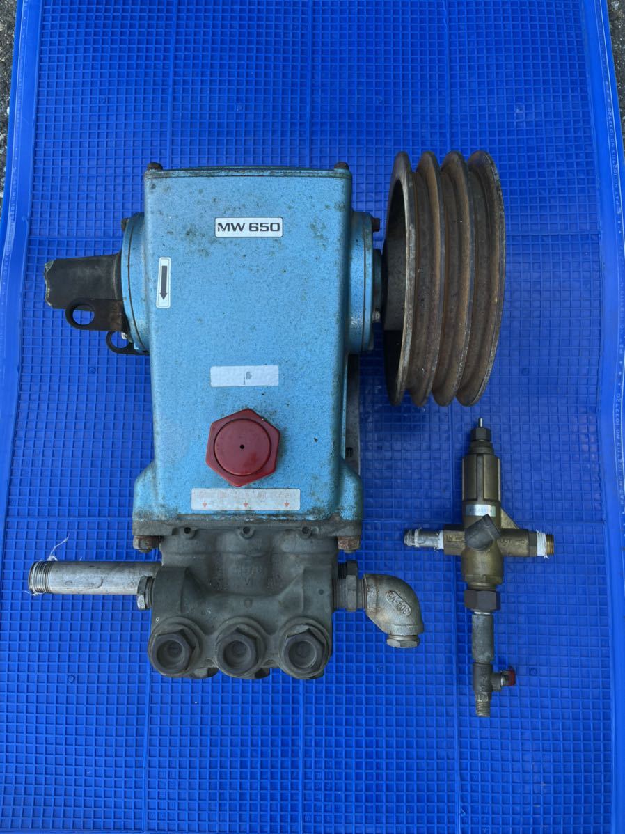 高圧洗浄機 MW650 プランジャーポンプ 中型、手回ると音が出てくる、 高圧洗浄機 MW650 プランジャーポンプ 中型、手回ると音が出てくる、