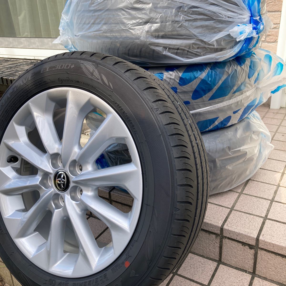 カローラツーリング 新車外し 純正 16インチ プリウス|Yahoo カローラツーリング 新車外し 純正 16インチ プリウス|Yahoo