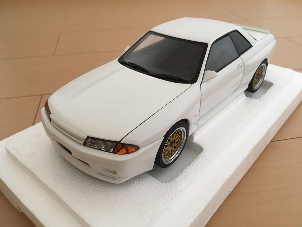 AUTOart オートアート 1/18 日産 スカイライン GT-R R32 湾岸