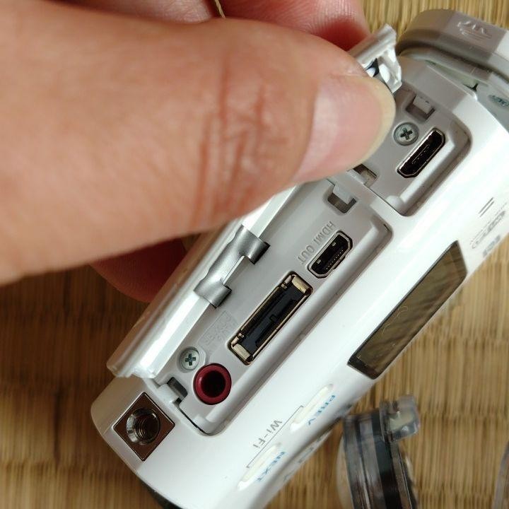 SONY　HDR-AS100V　デジタルHDビデオカメラレコーダー　ソニー アクションカム