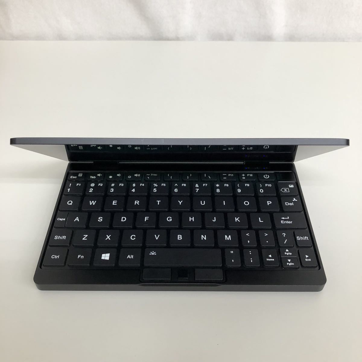 One-Netbook 2in1 UMPC OneMix 3SJ-B5 8.4インチ/Win10Home/Core m3