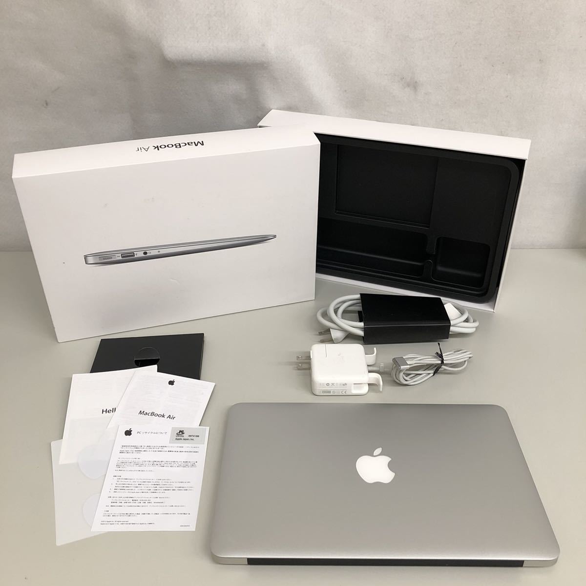 Apple MacBook Air 11インチ Mid 2012 MD223J/A Catalina/Core i5 1.7