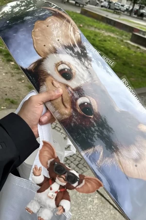 Supreme Gremlins Skateboard Gizmo 22FW 国内正規品付属品完備 ギズモ
