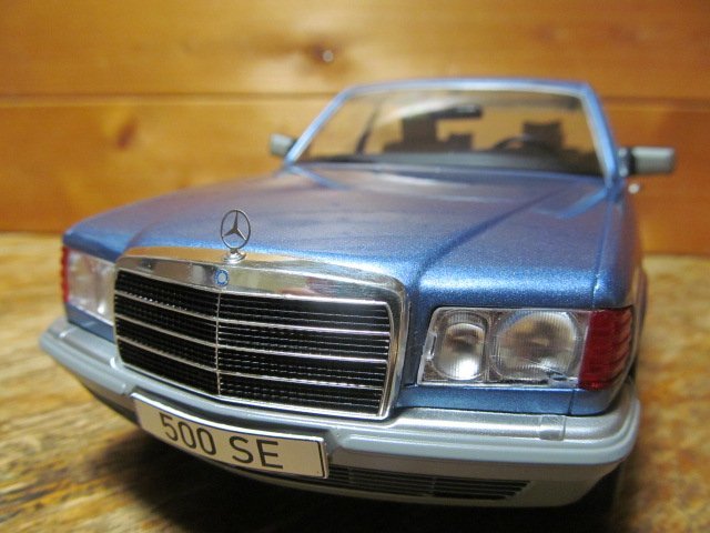 激安通販の 《全国一律送料800円》超希少 1/18 メルセデス ベンツ Sクラス W126 薄青色 Benz 乗用車