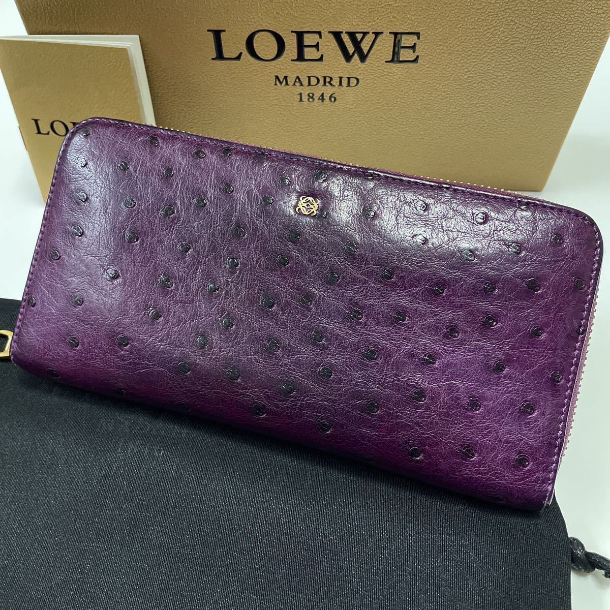 ★LOEWE ロエベ 美品 希少 オーストリッチ アナグラム ラウンドファスナー ジップ 長財布 パープル【鑑定済み 本物保証】