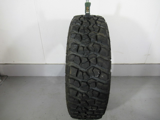 【良品】 BF Goodrich Ｍud-Ｔerrain Ｔ/Ａ KM2 LT 255/75R17 111/108Q M+S 2020年製 中古1本 JEEP JT チェロキー ラングラー 等①_画像1