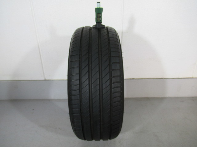 お年玉セール特価 激安即決 Michelin Primacy 4 215 45r17 87w 年製 中古タイヤ