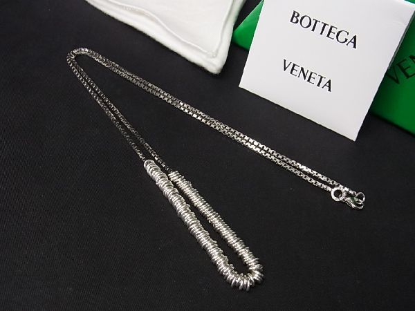 ■新品■未使用■ BOTTEGA VENETA ボッテガヴェネタ SV925 ネックレス 首飾り アクセサリー レディース メンズ シルバー系 AE1267ケZ
