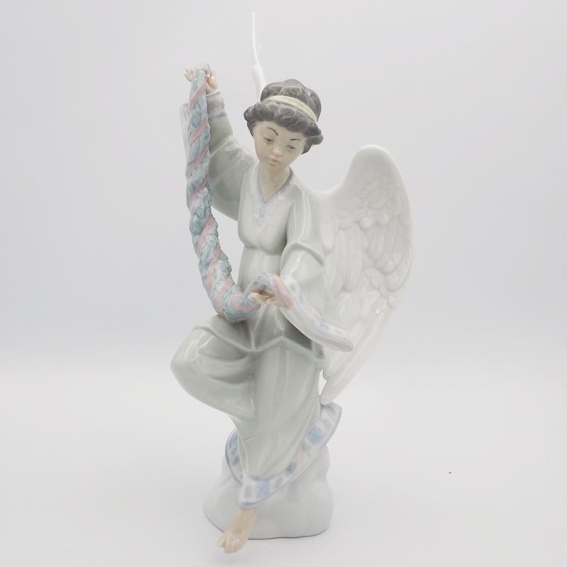 絶版】 リヤドロ 6133 ガーランドを持つ天使 Angel With Garland