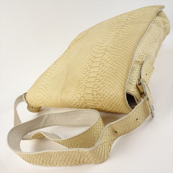  python leather . shoulder bag white messenger bag cream color diagonal .. flap card go in magnet pochette snake leather 4446