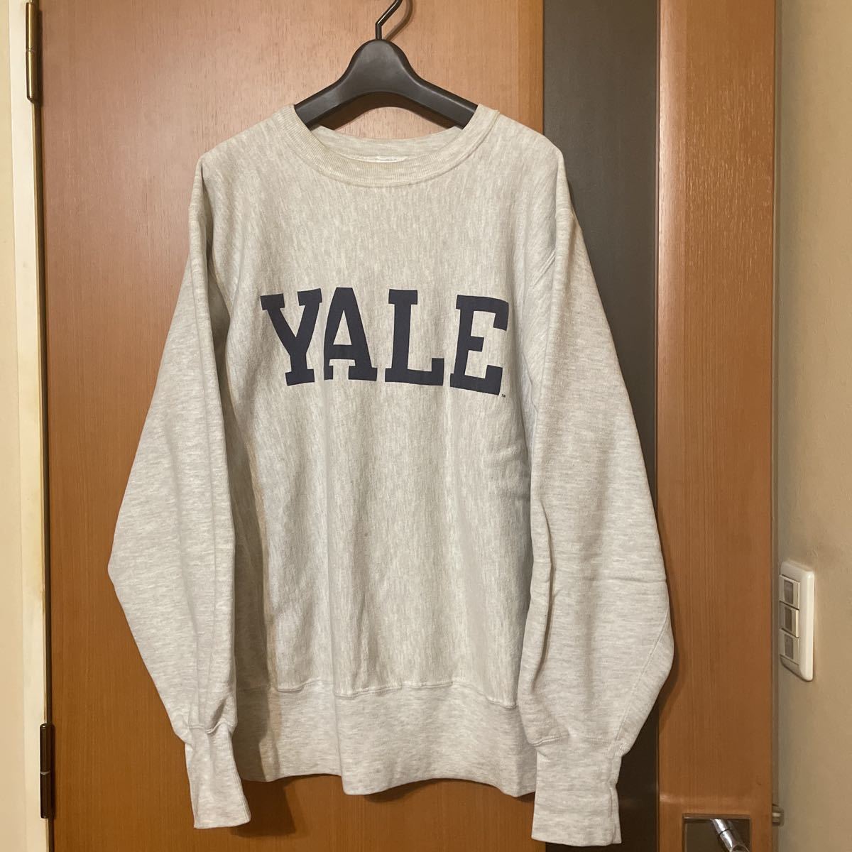 Yahoo!オークション - 激レア『CHAMPION』90s 刺繍タグ「YALE」RE