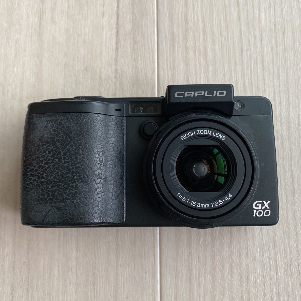 RICOH Caplio GX100 リコー カプリオ デジタルカメラ デジカメ 単四電池も可能 D1778