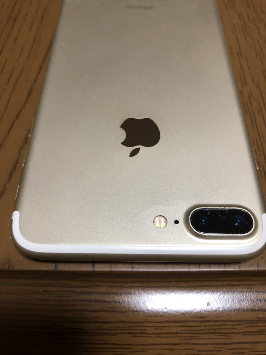 送料無料】 Apple iPhone 7 Plus 128GB ゴールド 小キズ有り 本体のみ