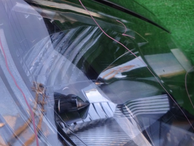 トヨタ ヴォクシー ヘッドランプ　左右セット　スモーク加工　H17　AZR60_画像6