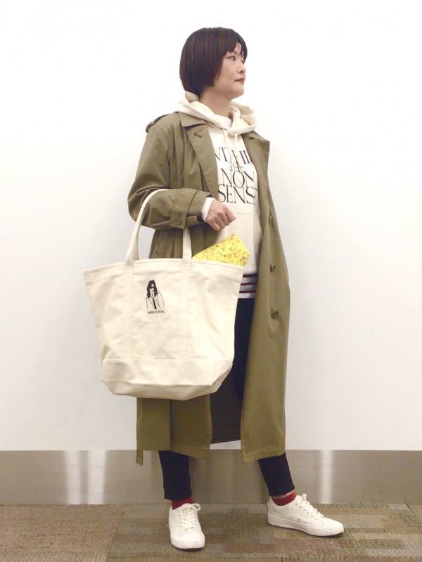 新品 ユニクロ ユー オーバートレンチコート Lサイズ オリーブ_画像5