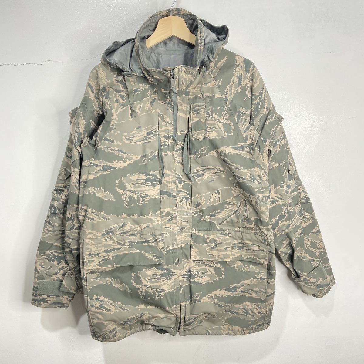 ☆送料無料☆ 美品☆APECS☆デジカモ☆ゴアテックスパーカー☆迷彩☆米