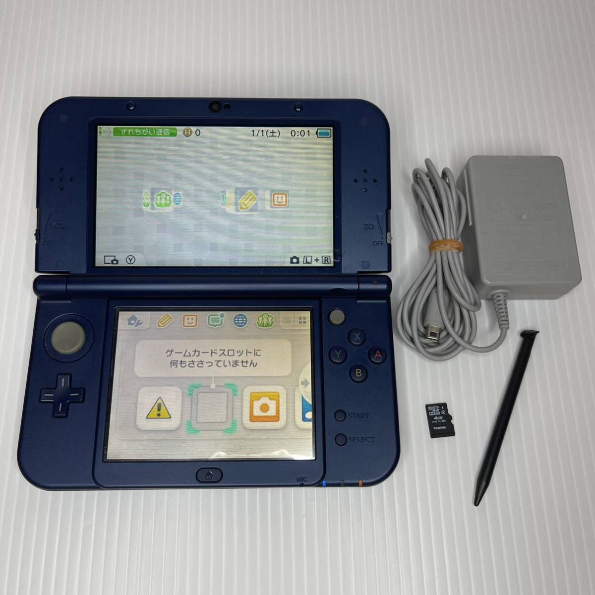 任天堂 Newニンテンドー3DS LL メタリックブルー 充電器付き 3 item