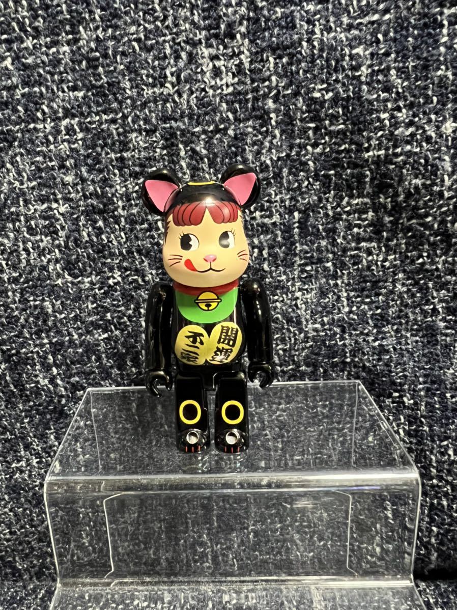 待望☆】 BE@RBRICK 招き猫 ペコちゃん 黒メッキ 100％ 400